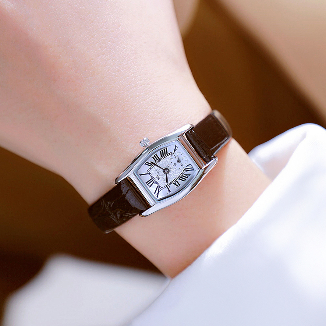 BS レディース腕時計多用途レトロスタイル高級ブランドレザー - Luxury Watch Cartier のレビューと価格