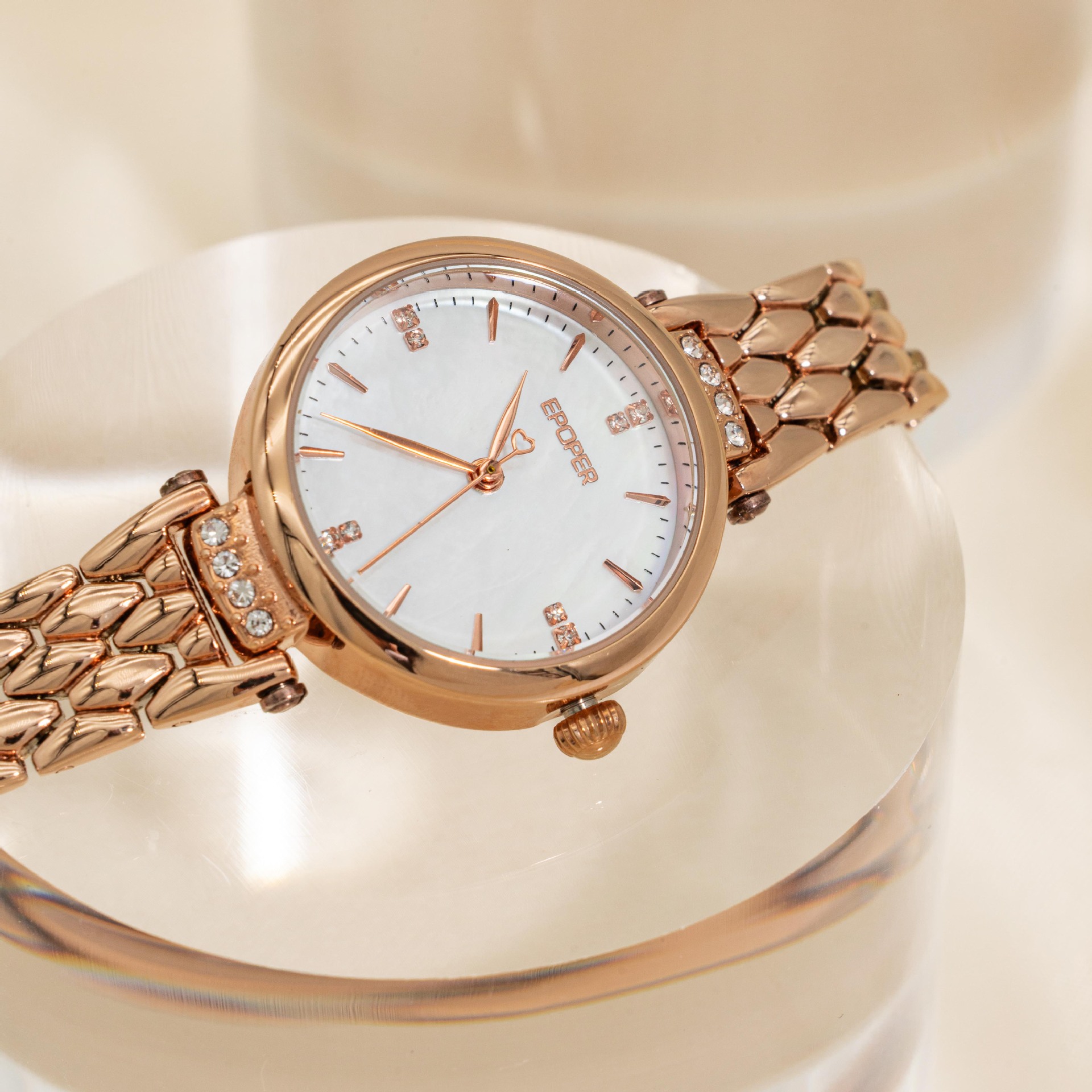 新しいスタイリッシュで高級感のある腕時計、高価値なデザイン、 - Luxury Watch Value のレビューと価格